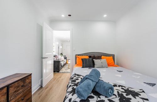 Port Credit House | Lakefront House in Port Credit, Mississauga South