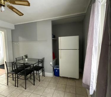 Sandwich Towne Apartment | 2 Bedroom Cozy Accommodation