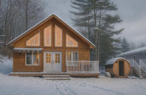 Muskoka Lakes Ski Chalet | Muskoka Lakefront 3-bdrm Chalet #90