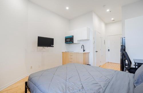 Montreal Apartment | Relaxing Studio for 2 Guest with parking