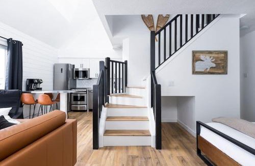 Craigleith House | Northern Peaks Ski In-Out Hot Tub Shuttle Access