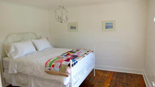 Salt Harbour House | The Old Salt Box Co. - Evelyn's Place
