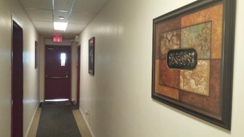 Vars Hotel | KC's Country Inn