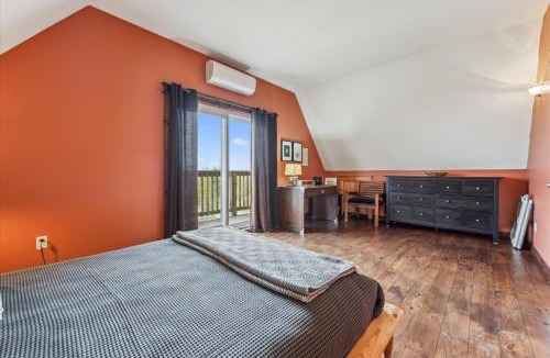Northern Bruce Peninsula House | Dragonfly Cove - Nature-Inspired Lakeside Living