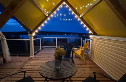 Lower LaHave House | Whitecaps Cabana for Couples