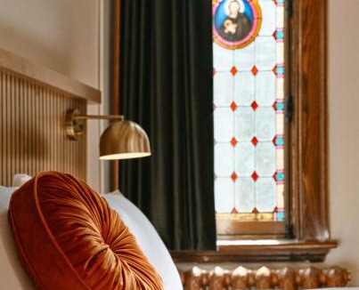 Chicoutimi Hotel | Hôtel Château Cran Chaud Chicoutimi
