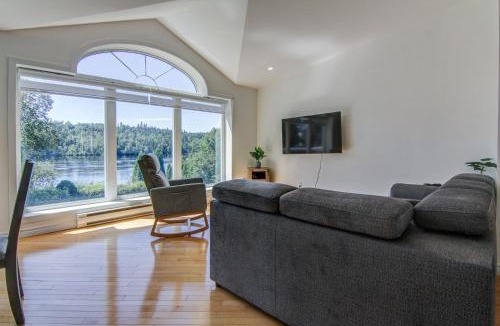 Saint-Nazaire Ski Chalet | L'échappée du lac