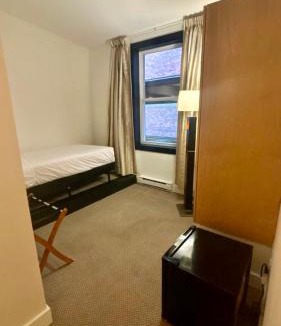 Downtown St. John's Hotel | The Franklin Hotel