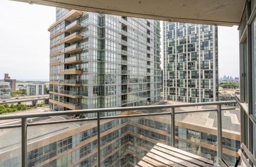 CityPlace Apartment | Corner 2 Bedroom 2 Bathroom Condo Balcony Iceboat Terrace Downtown Toronto