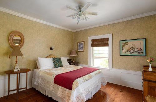 Port Albert House | Historic Inn vacation Rental