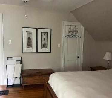 Stratford Bed & Breakfast | Cottage on Caledonia Bed & Breakfast