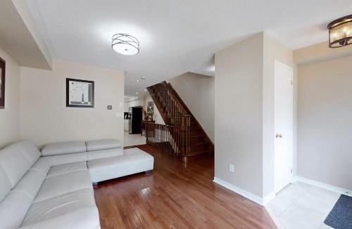 Downsview House | Spacious 4-Story Townhome in North York