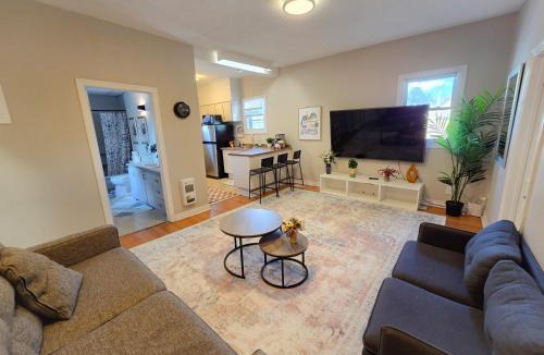 ByWard Market Apartment | Byward Market Downtown Guesthouse