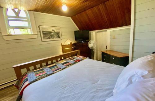 Quidi Vidi House | Unique Stay! Converted Church In Idyllic Location