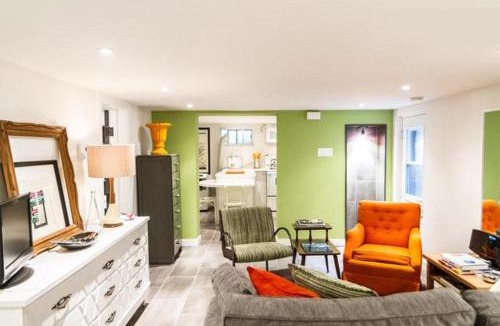 Hochelaga-Maisonneuve Apartment | L'Adresse Botanique - Studio