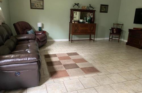 Pine Grove House | Sleepy Pines Place