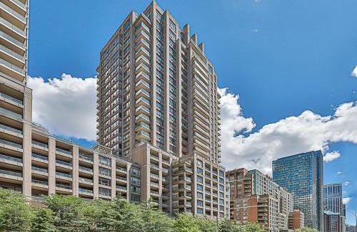 Bay Cloverhill House | Cozy 1BR Condo with Balcony and Parking