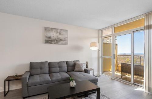 Downtown Mississauga Apartment | Stylish 2BR with Great View! Steps from Square One