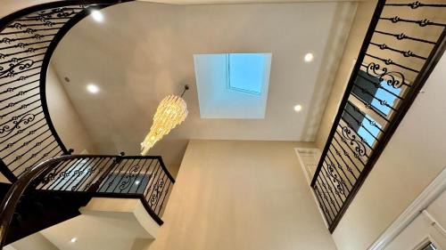 Sheridan House | Massive Luxury Retreat with Gym, Sauna, Games and More