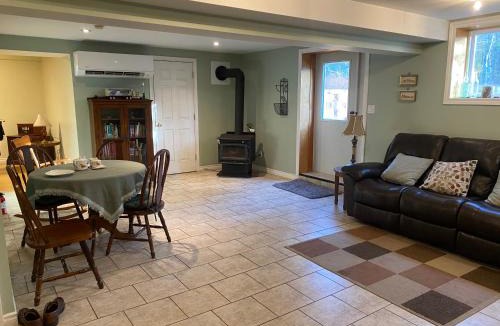 Pine Grove House | Sleepy Pines Place