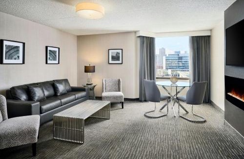 Central Hamilton Hotel | Sheraton Hamilton Hotel