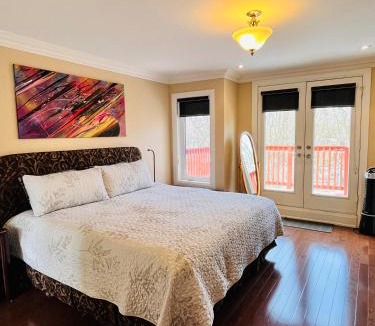 Upper Beaches House | Unique Home - Upper Toronto Beaches