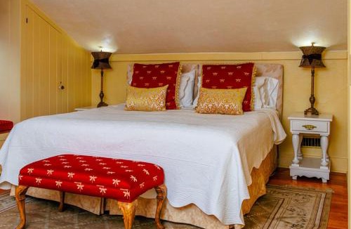 Old Town Historic District Bed & Breakfast | Historic Wilson-Guy House