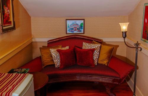 Old Town Historic District Bed & Breakfast | Historic Wilson-Guy House