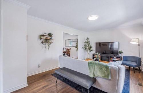 The Queensway Villa | Heritage 3BR Etobicoke Gem, Sherway Gardens, BBQ