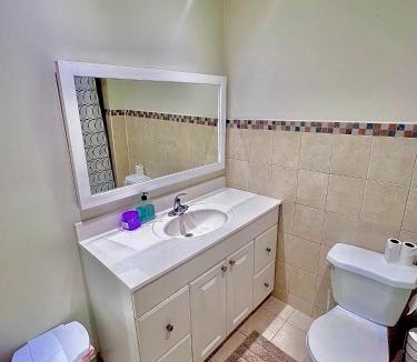 Malton House | Private Room Near Airport D2