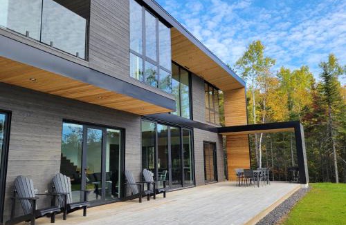 La Malbaie Villa | Le Ruisseau: luxurious villa in Charlevoix.