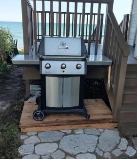 Wellington House | Sakura Cottage - Serenity on PEC Waterfront