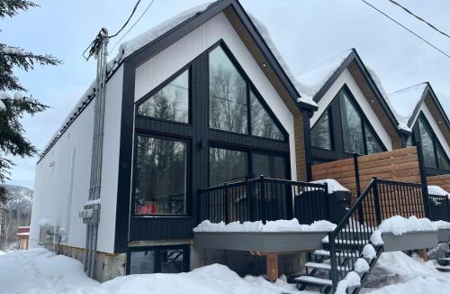 L'Anse-Saint-Jean Ski Chalet | Chalet Les 3 Versants Mont-Edouard 38A