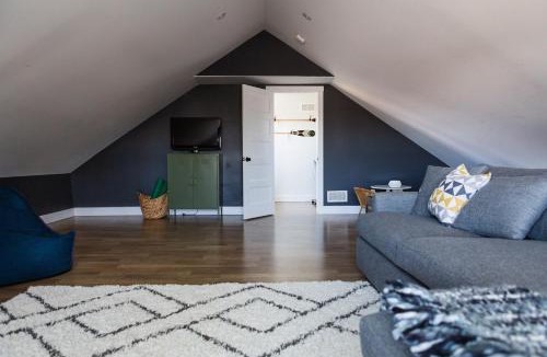 Wellington House | Woodland Chase - Pool & Hot Tub by Wineries ST 2020-0259