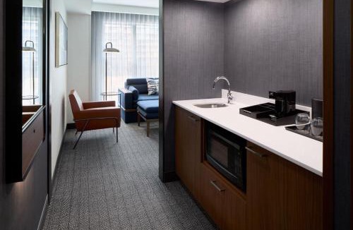 Laval-des-Rapides Hotel | Courtyard by Marriott Montreal Laval