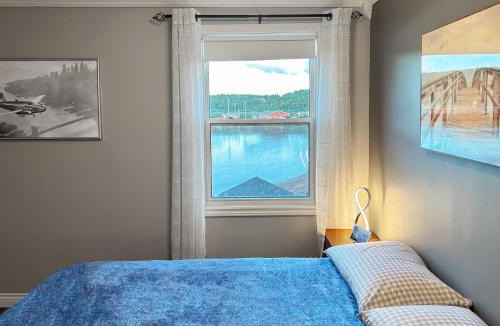 Norman's Cove-Long Cove House | The Full House @ The Homestead Oceanfront Suites