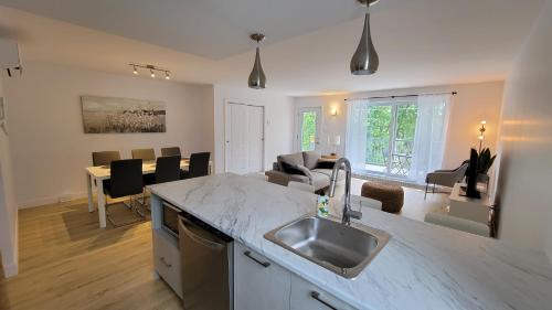 Maizerets Apartment | Spacieux 3 chambres à 5 minutes du Vieux- Quebec