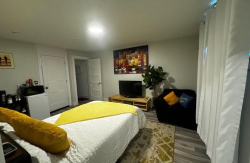 Fairview House | Stay With Precious