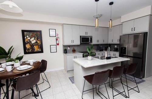 Welland House | JNShortStay- Niagara Falls Area Hidden Gem