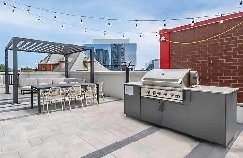 Kitchener Apartment | Condo Unit with Stunning Views & Amenities