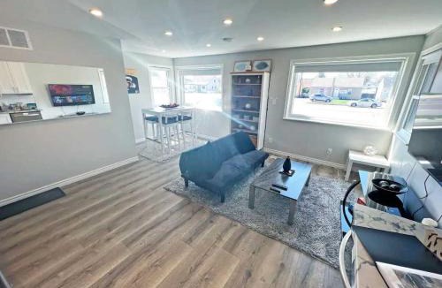 Hamilton Apartment | Hamilton Haven - Smart Tech and BBQ Oasis - Pool