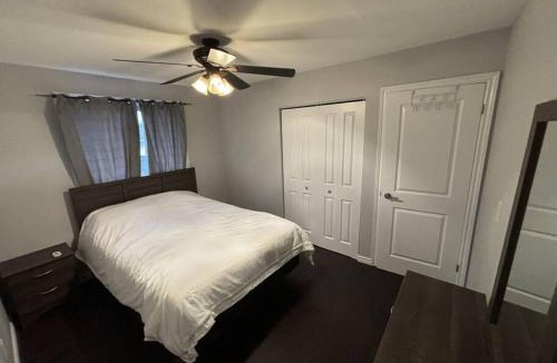 Woodslee House | Full House - 5 Bed, 2 Bath - East