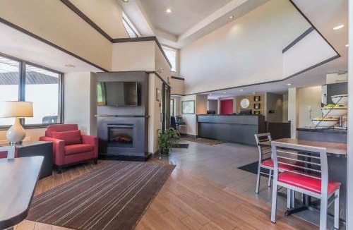 Cobourg Hotel | Comfort Inn Cobourg - Port Hope