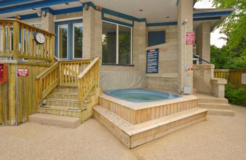 Craigleith Hotel | Condo 807 at North Creek Resort