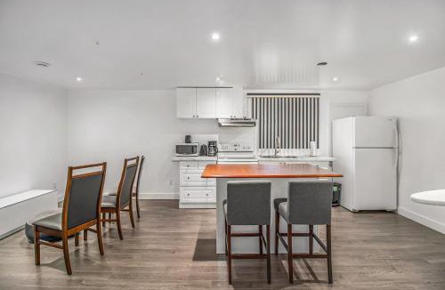 Communaute-Urbaine-de-l'Outaouais House | Lovely Room 4mins from Gatineau-Ottawa Airport