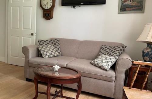 Middleton House | Harvest Moon Trail Hideaway
