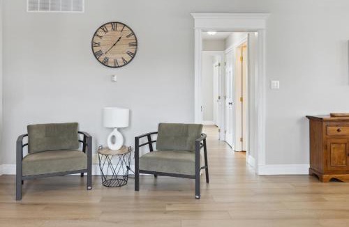 The Blue Mountains House | 210 at Snowbridge w/Golf Course View