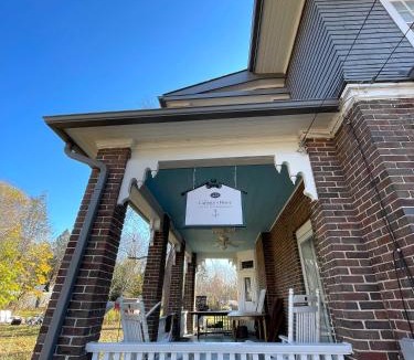 Midland Bed & Breakfast | The Captain's House heritage bed & breakfast