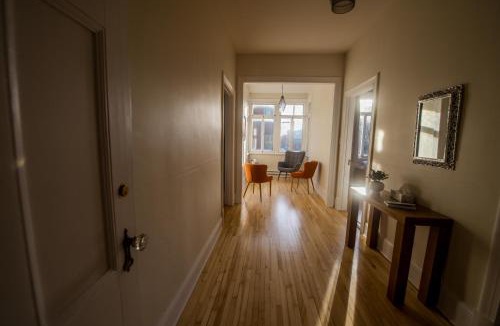 Old Trois-Rivieres Apartment | Pignon sur Parc