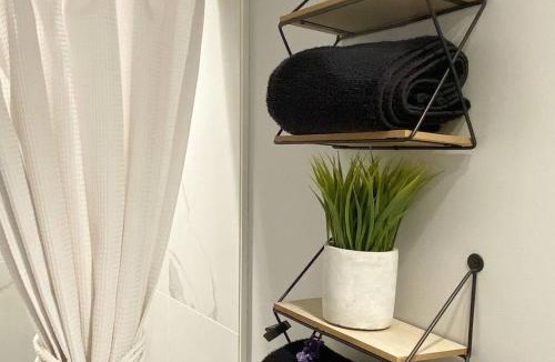 Whitby Apartment | LOVE and Relax at Dream Catcher Retreat